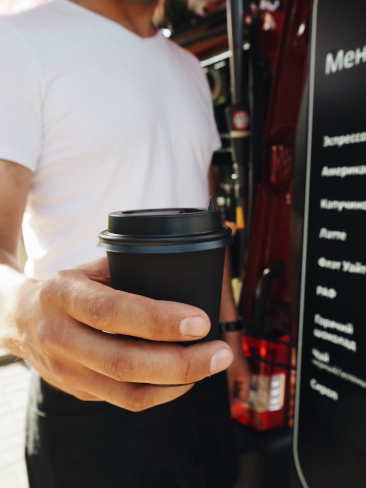 Сеть кофеен «CoffeeBrothers» запускает сервис «Кофейня у дом