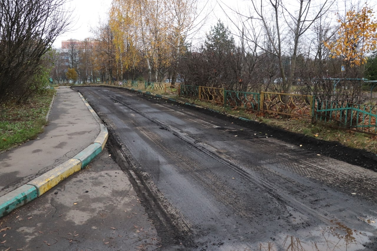 На проспекте Мира, д.14 начались работы по укладке нового ас