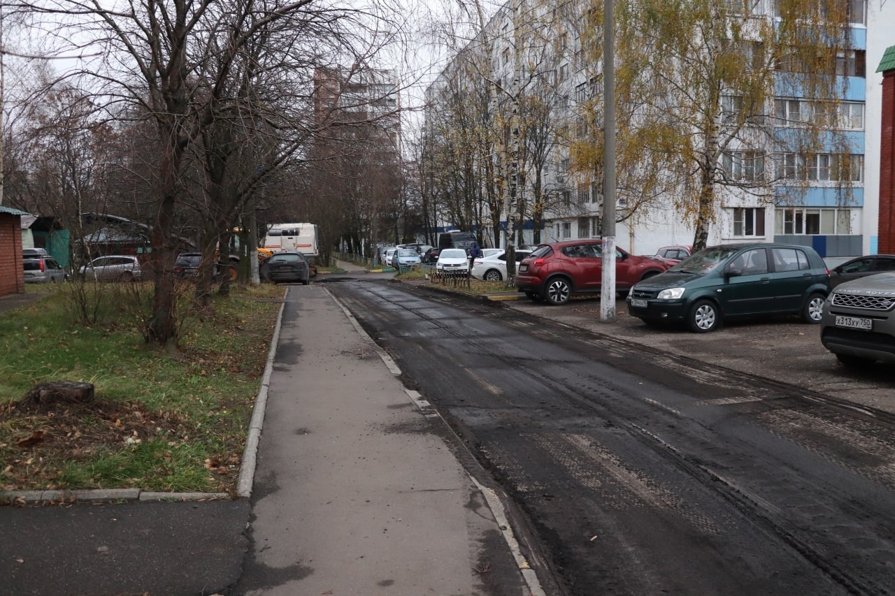На проспекте Мира, д.14 начались работы по укладке нового ас