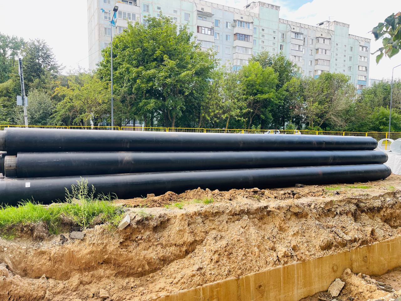 Ура! Привезли новые трубы, скоро начнется укладка теплотрасс