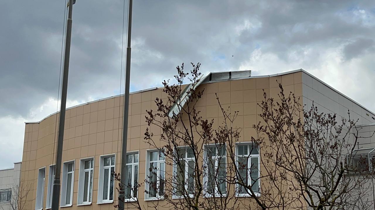 На музыкалке тоже крыша летала Из чата: https://t.me/vkrasno