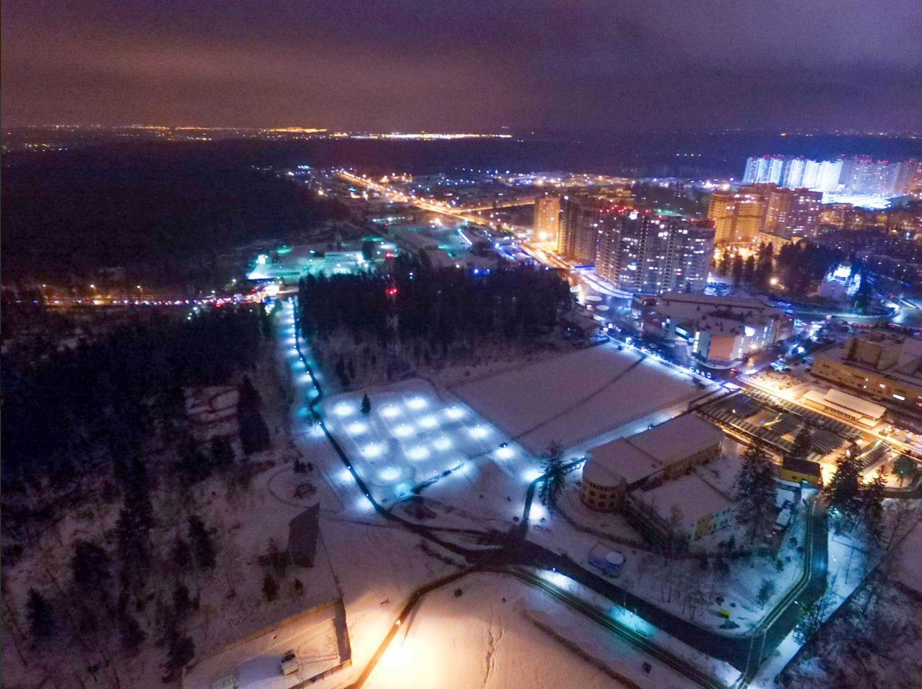 4 декабря 2015г. Полёт над вечерним Краснознаменском, вид св