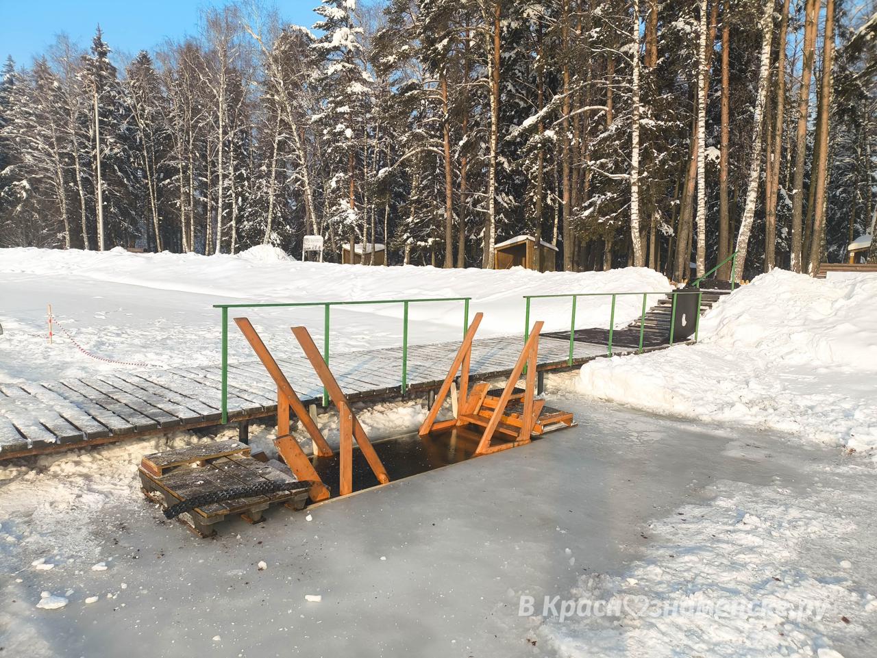 В парке активно идут подготовительные работы к Крещенским ку