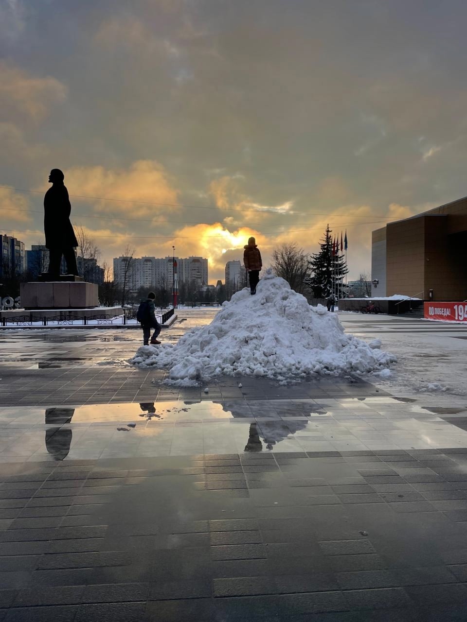 Краснознаменск. Апрель. ???? Дмитрий Калюжный