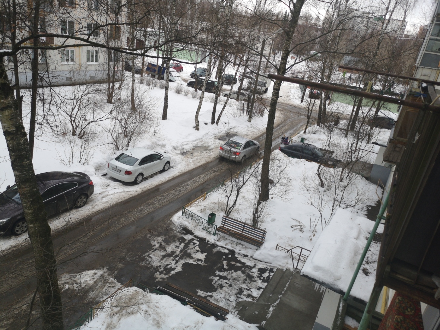 Прошу помочь найти номер водителя данного авто, Р694НА777 Ше