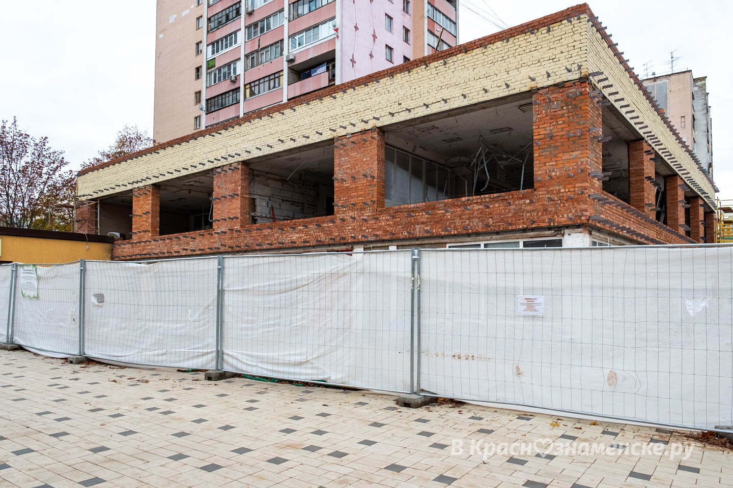 Реконструкция голубиной площади  На голубиной площади продол