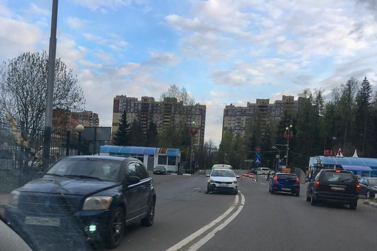 Авария на 1 КПП Источник: t.me/autokrasnoznamensk