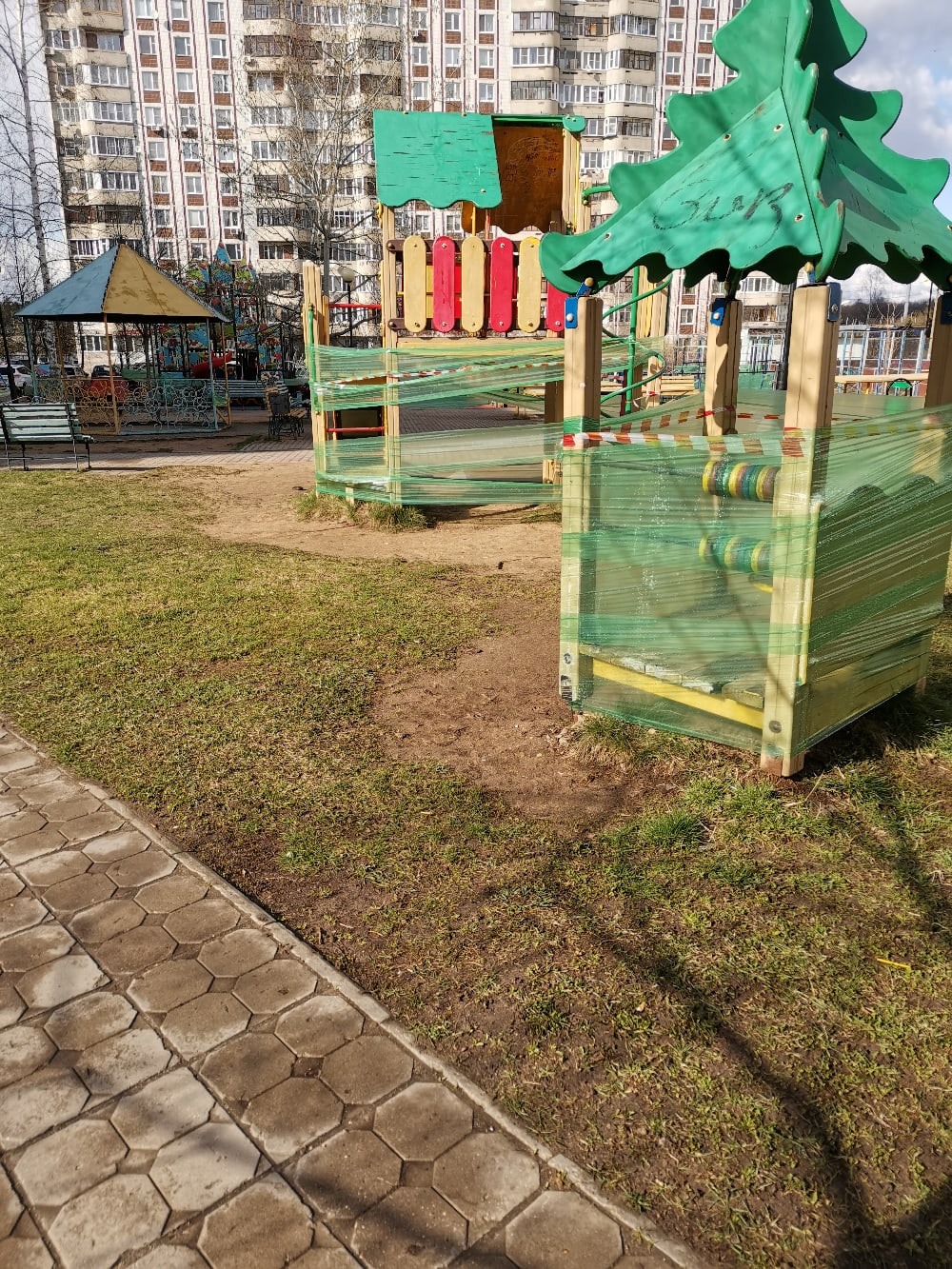 Грустно, но необходимо... Продолжаем соблюдать режим самоизо