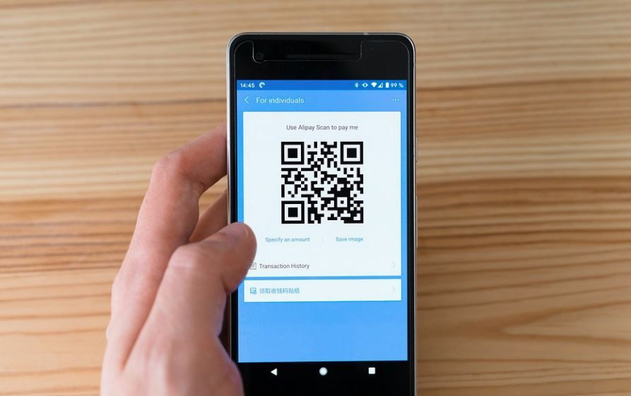 С 21 февраля россияне смогут получить QR-код при наличии ант
