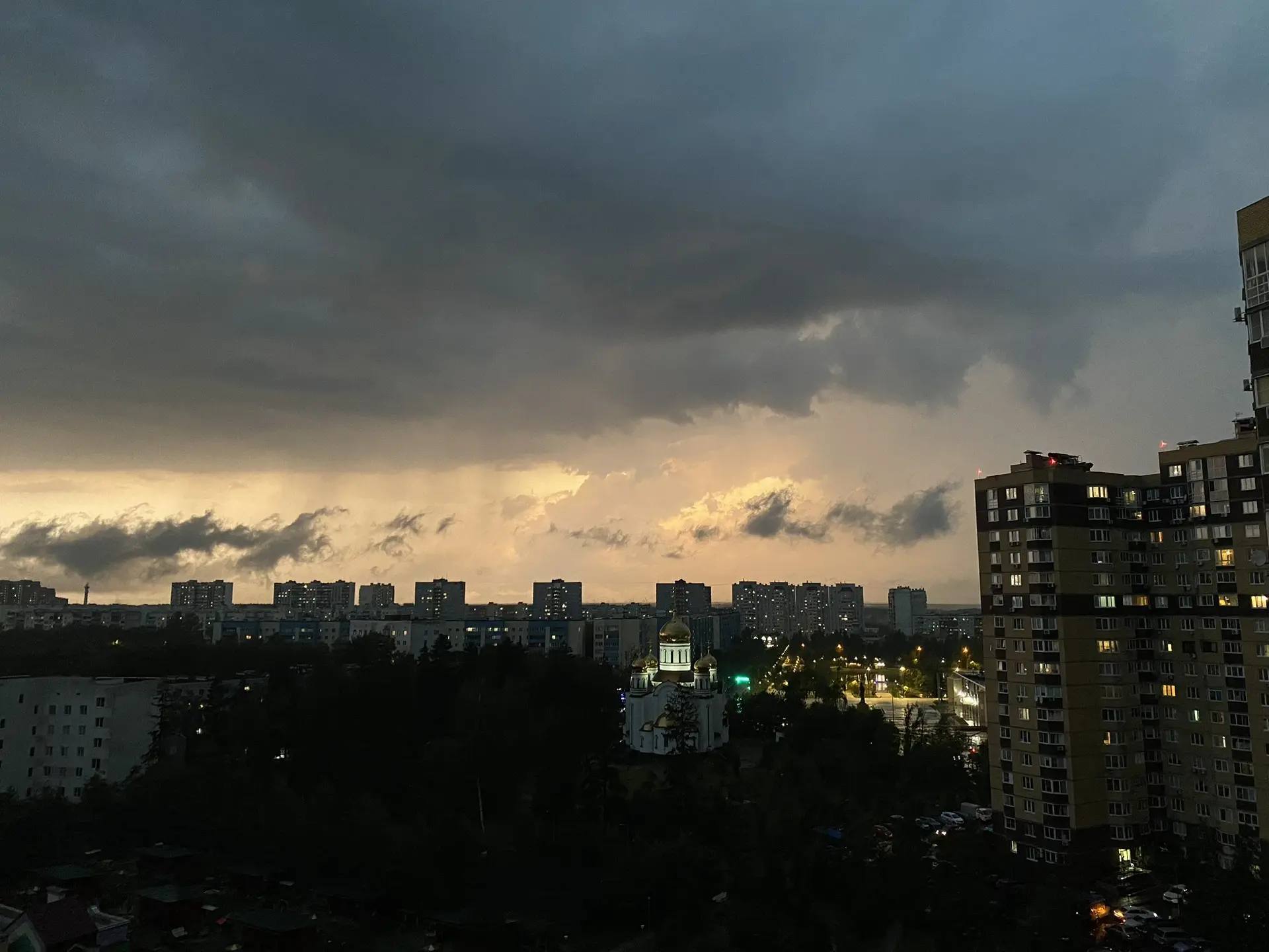 Небо над городом   (с) Анна  *Краснознаменск в других соцсет