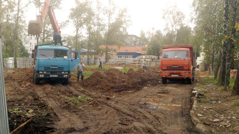 Ниском опять гадит в городе. 
На этот раз ул. Парковая.