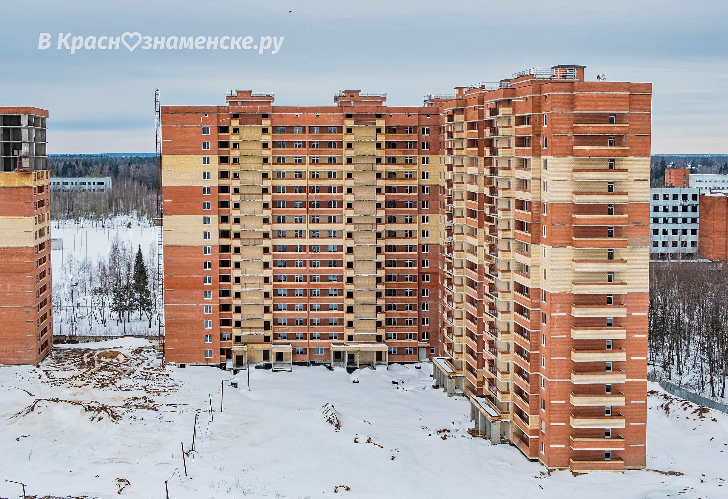 На стройке жилых домов на Связистов, пока что, тишь да гладь