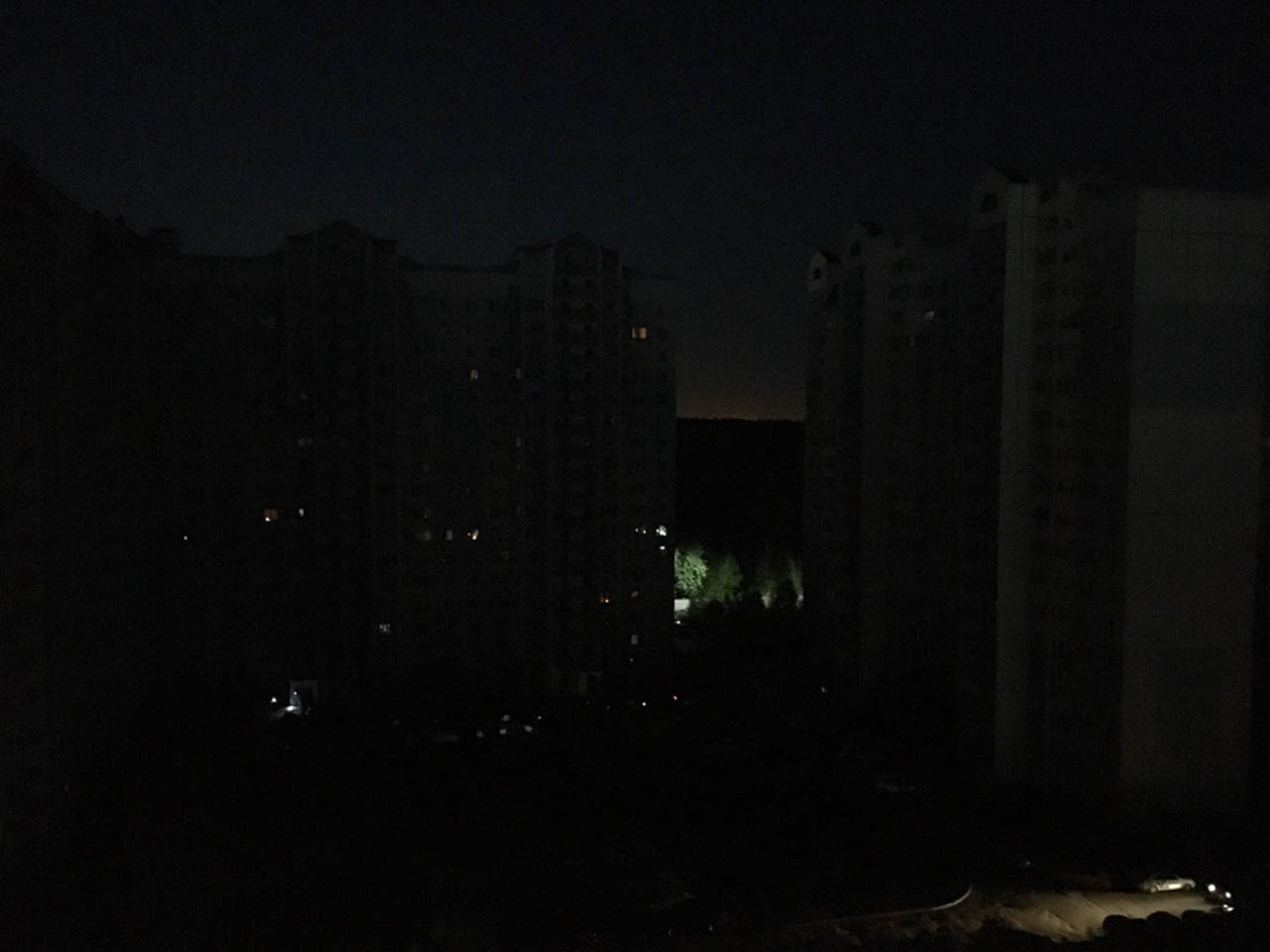 На Связистов больше часа уже нет электричества!!!!