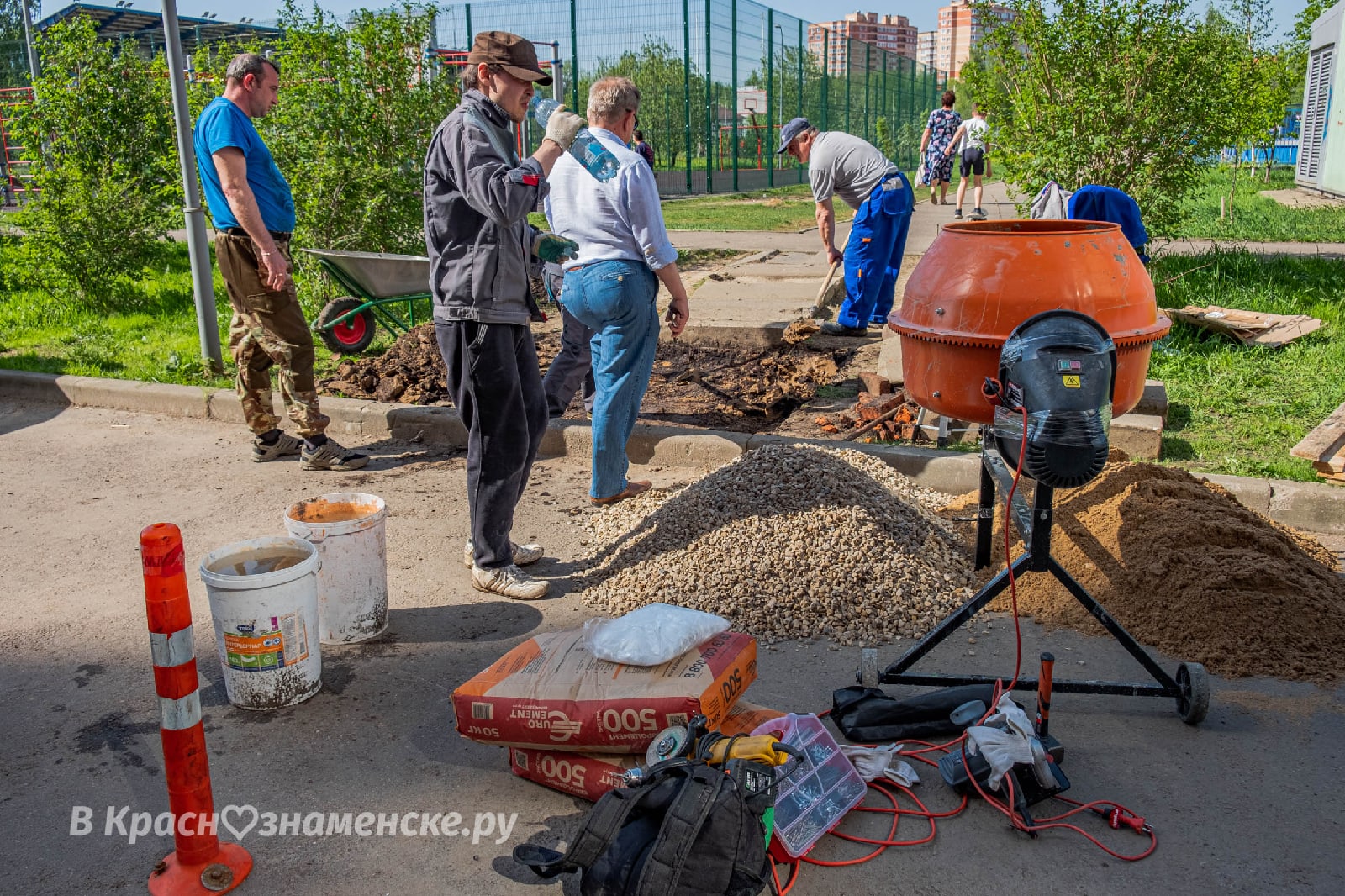 Облагораживание дорожек на Связистах  Дорожки на Связистах в