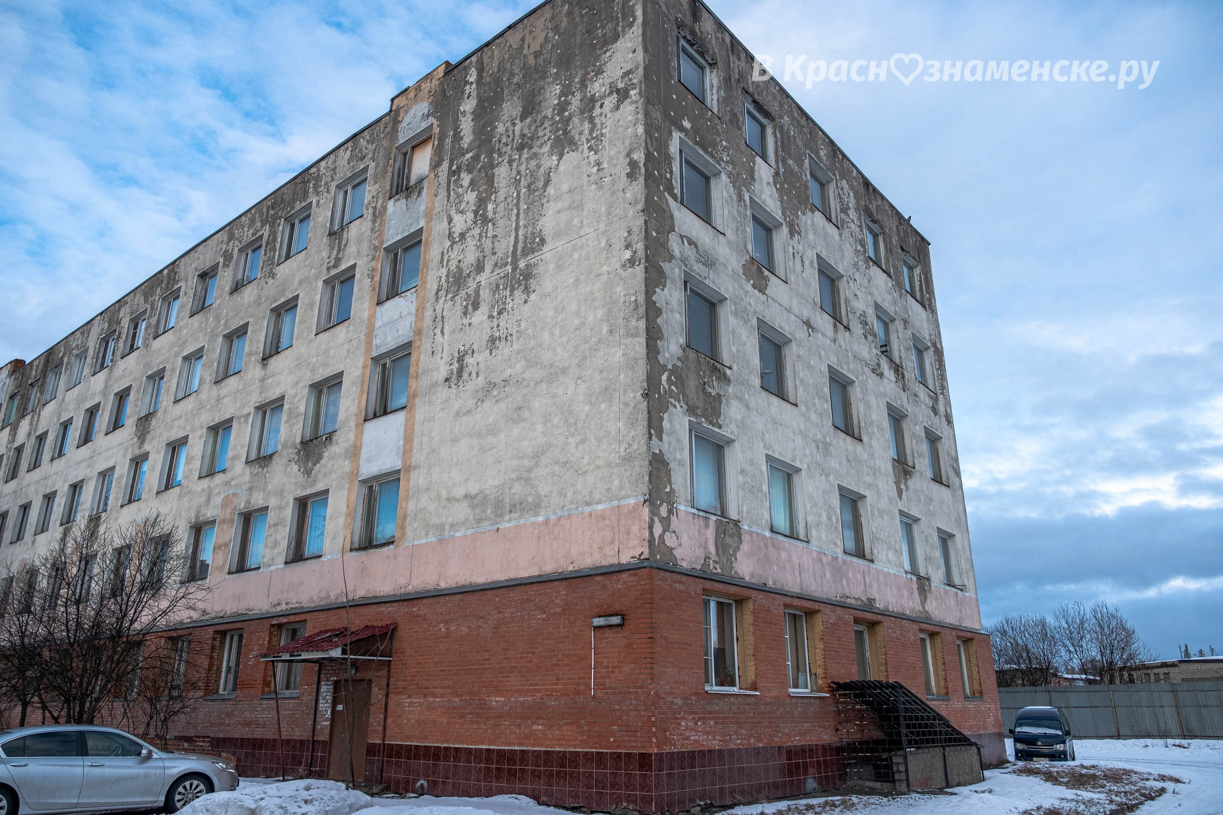 Многолетний вопрос проблемы ужасного состояния военных общеж