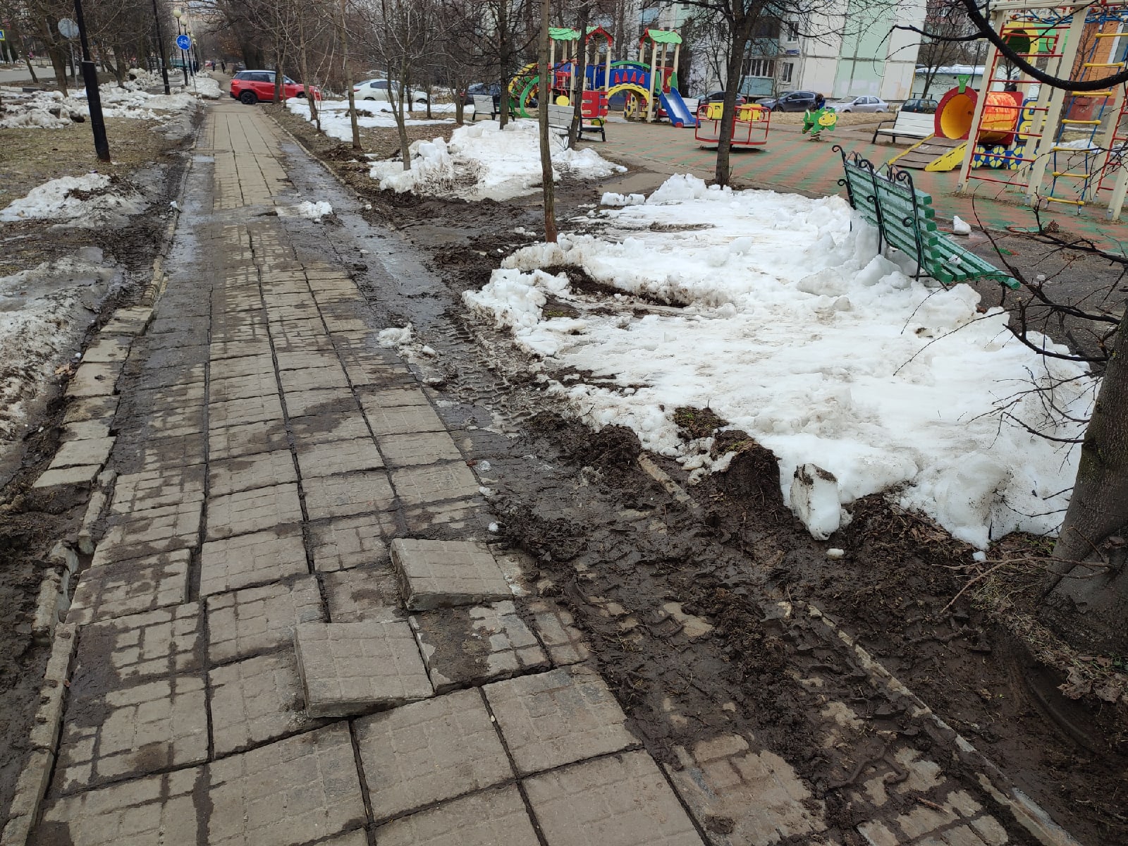 Хорошо, конечно, что дороги очищают, но 1. Не совсем эффекти
