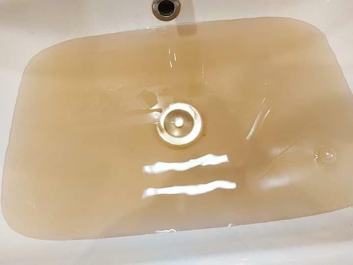 Мира 10, холодная вода из крана сейчас!