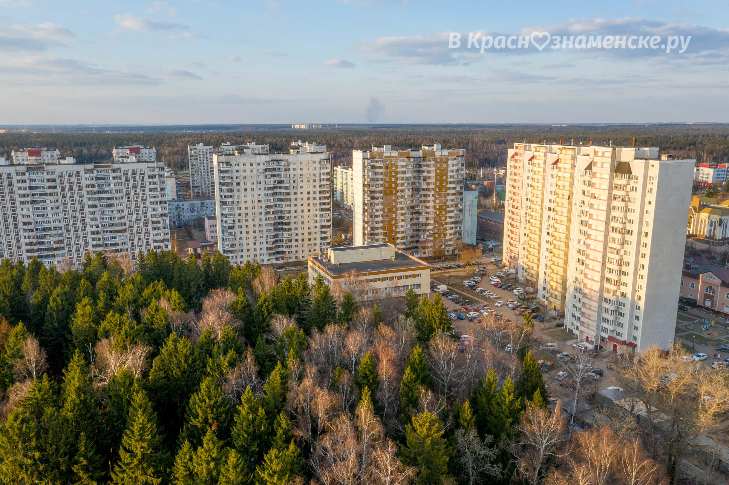 В город приходит вечер