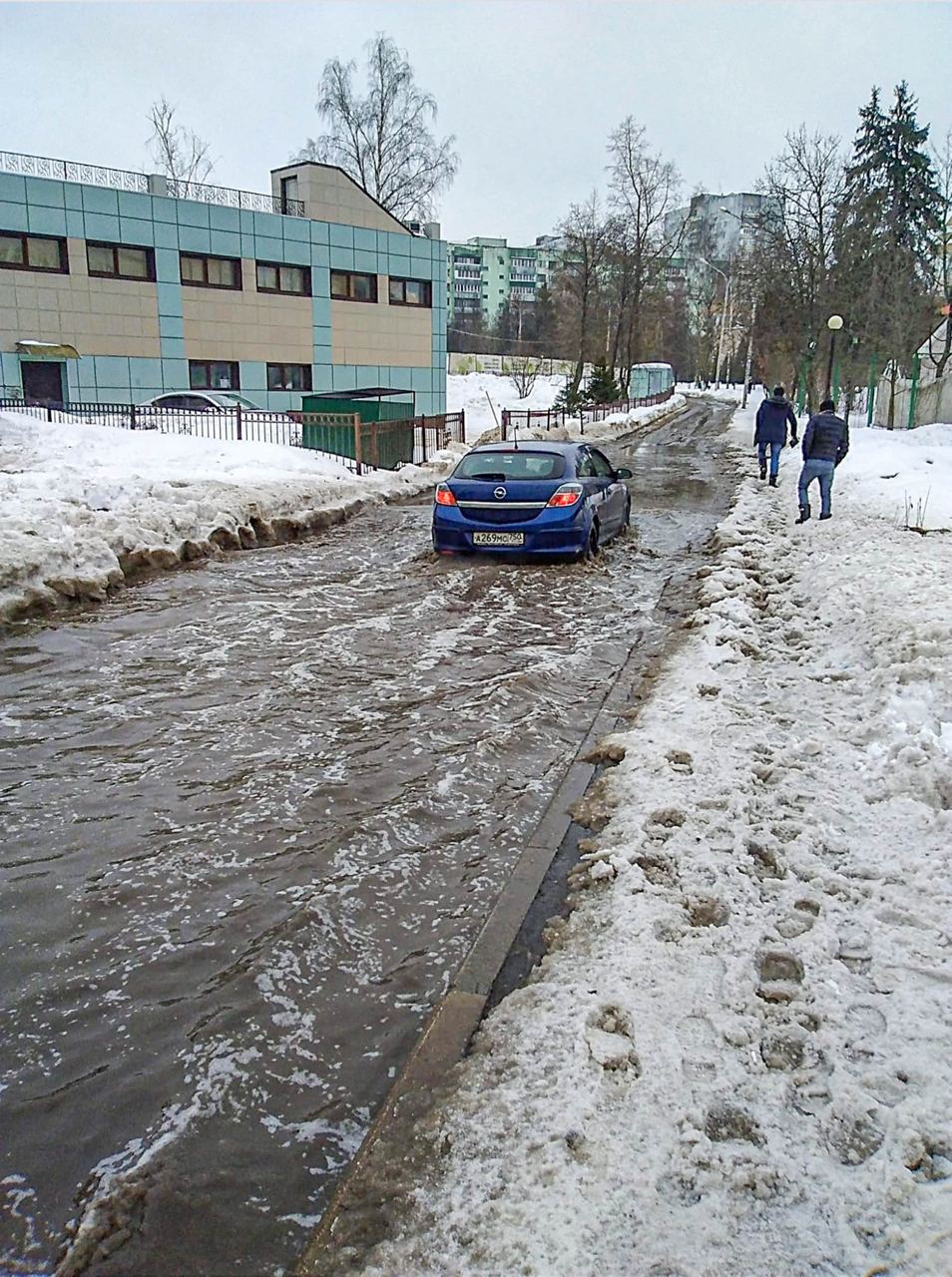 Лайфак для тех, кто в городской поликлинике - не снимайте ба