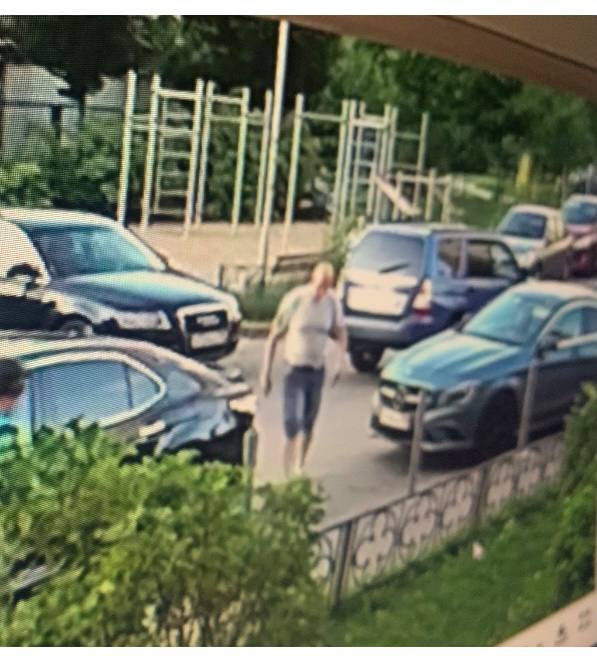 Вчера по адресу: Победа д.32 водитель Субару форестер Н291ВК