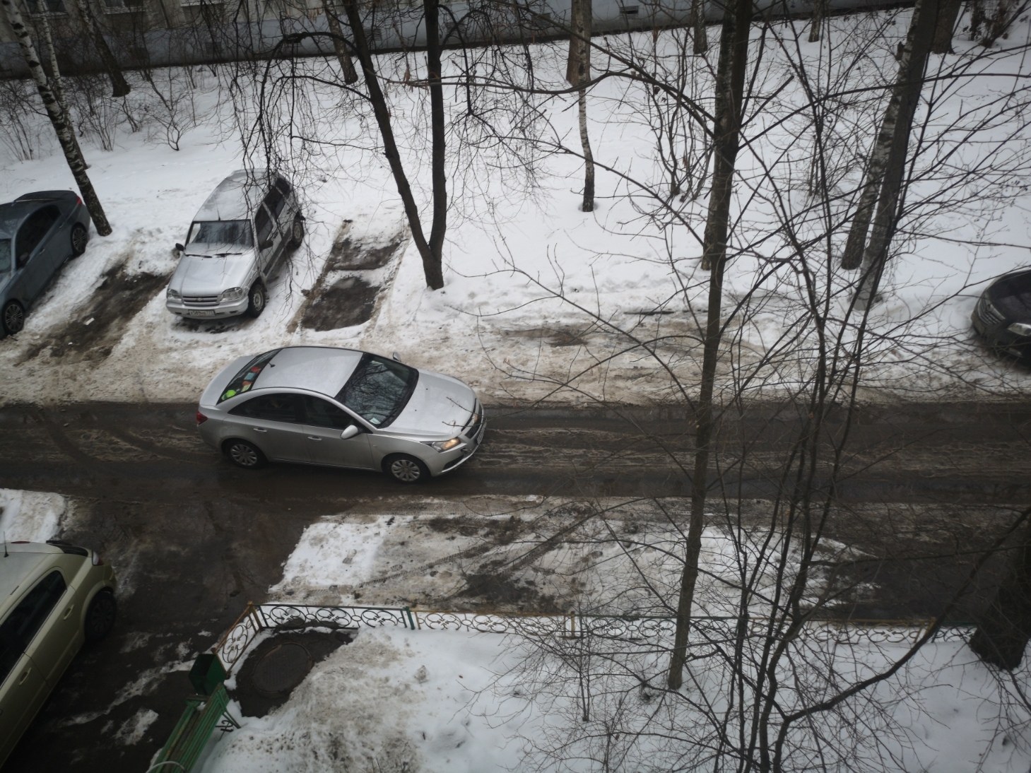 Прошу помочь найти номер водителя данного авто, Р694НА777 Ше