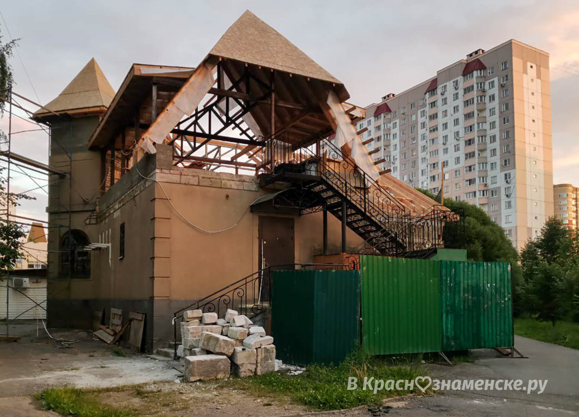 Реконструкция " Старого замка" часть 3  Продолжаются работы