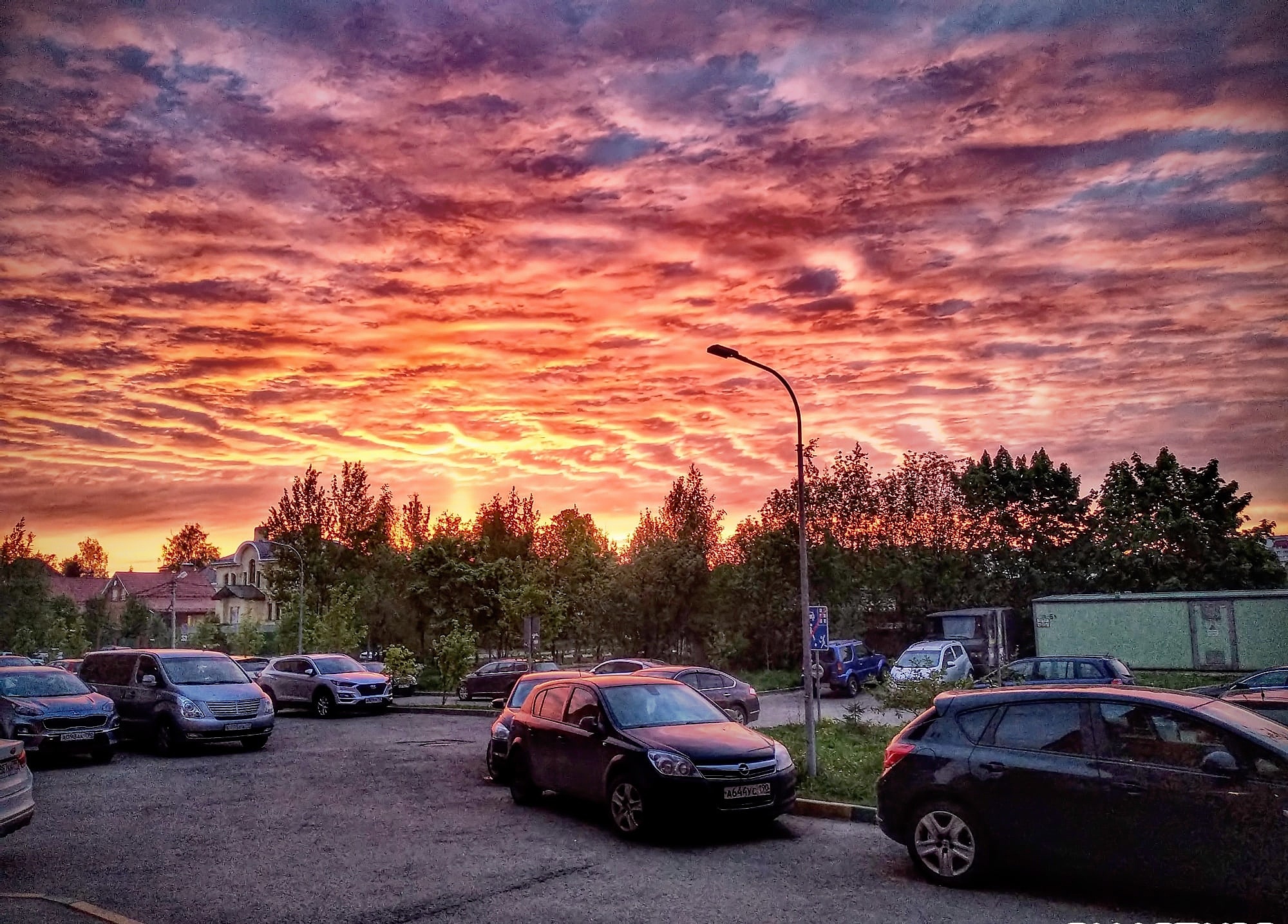 Вечереет