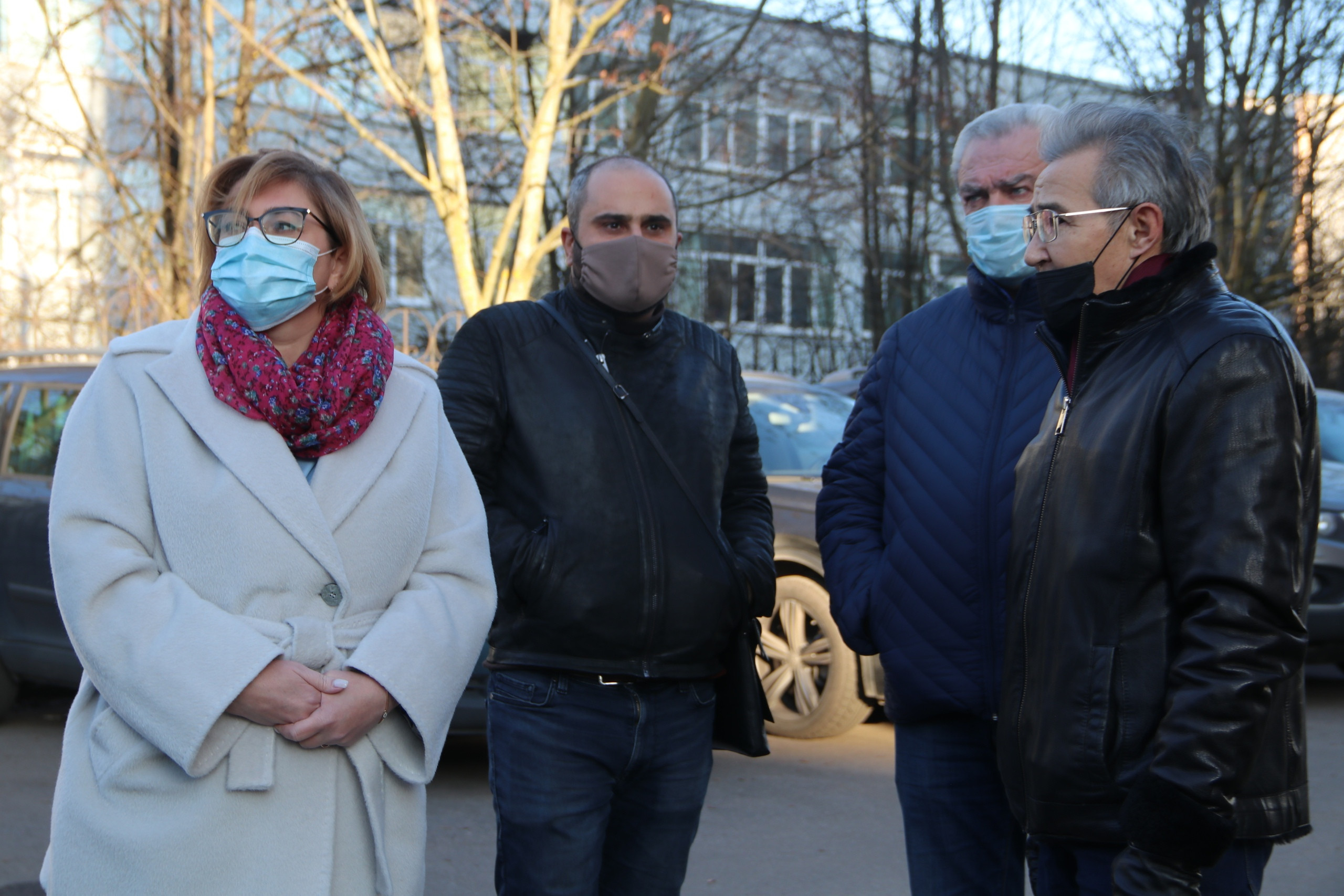 Расширение проезжей части между домами по адресам: ул. Октяб