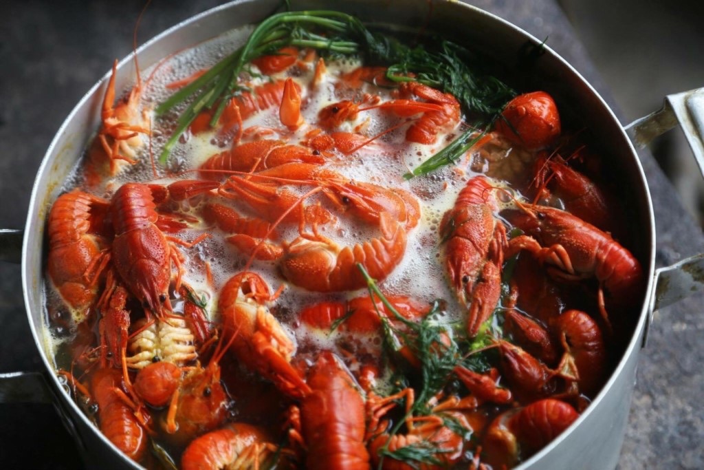 Раки, это не только вкусно питательно и низкокалорийно. Такж