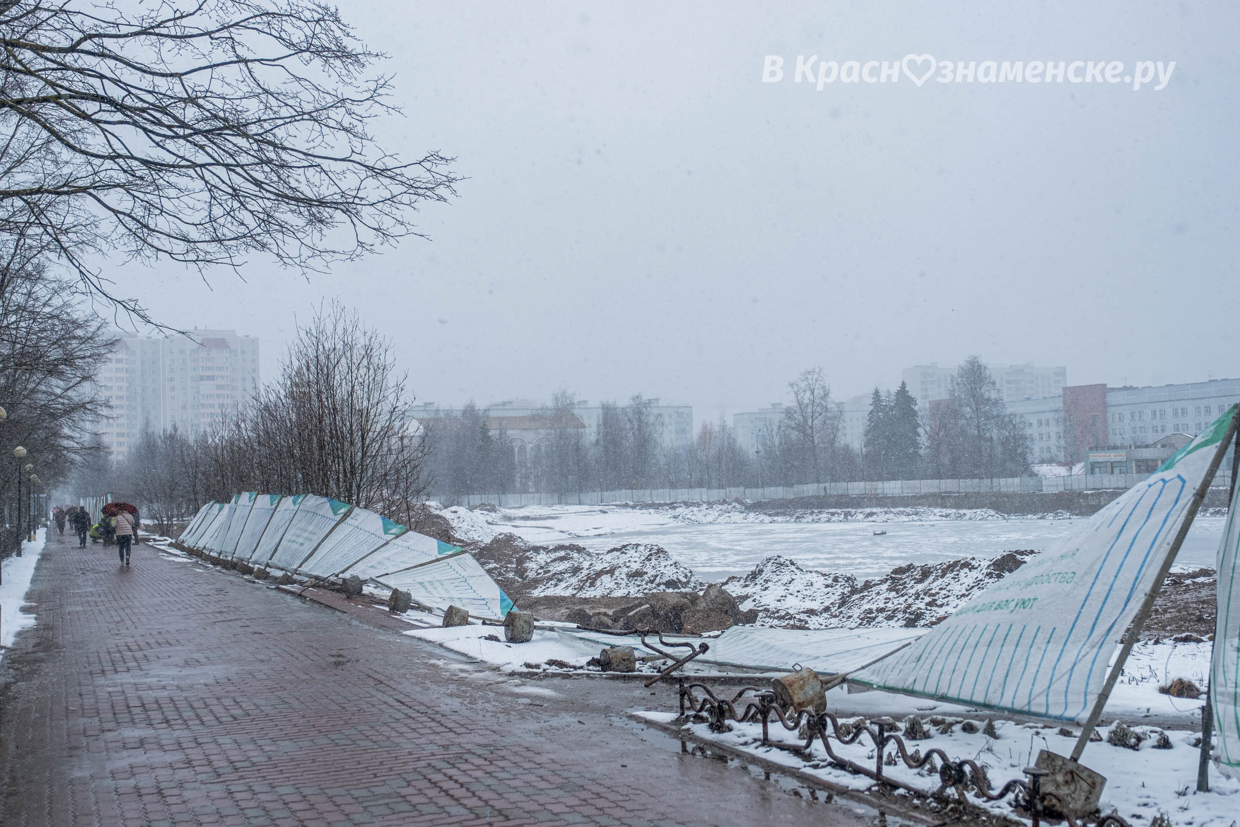 К такой резкой смене погоды,не были готовы даже ограждения) — Краснознаменск