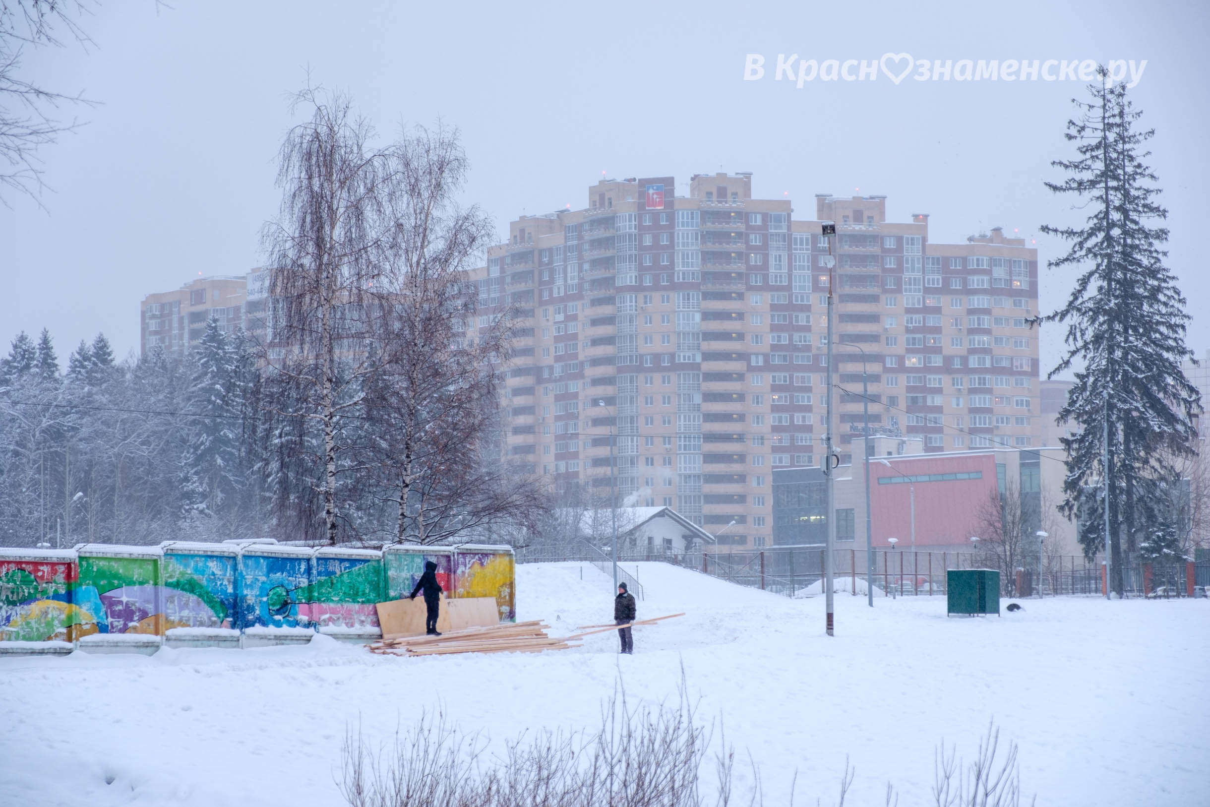 Купель / мостки, на новом озере начали доделывать. — Краснознаменск