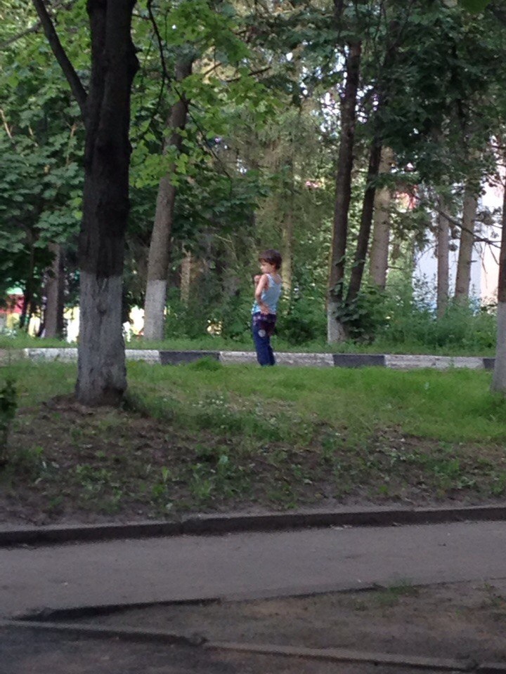 Сегодня (24.06.) напротив Парковой д.12 со стороны МУП "ЖХ" — Краснознаменск