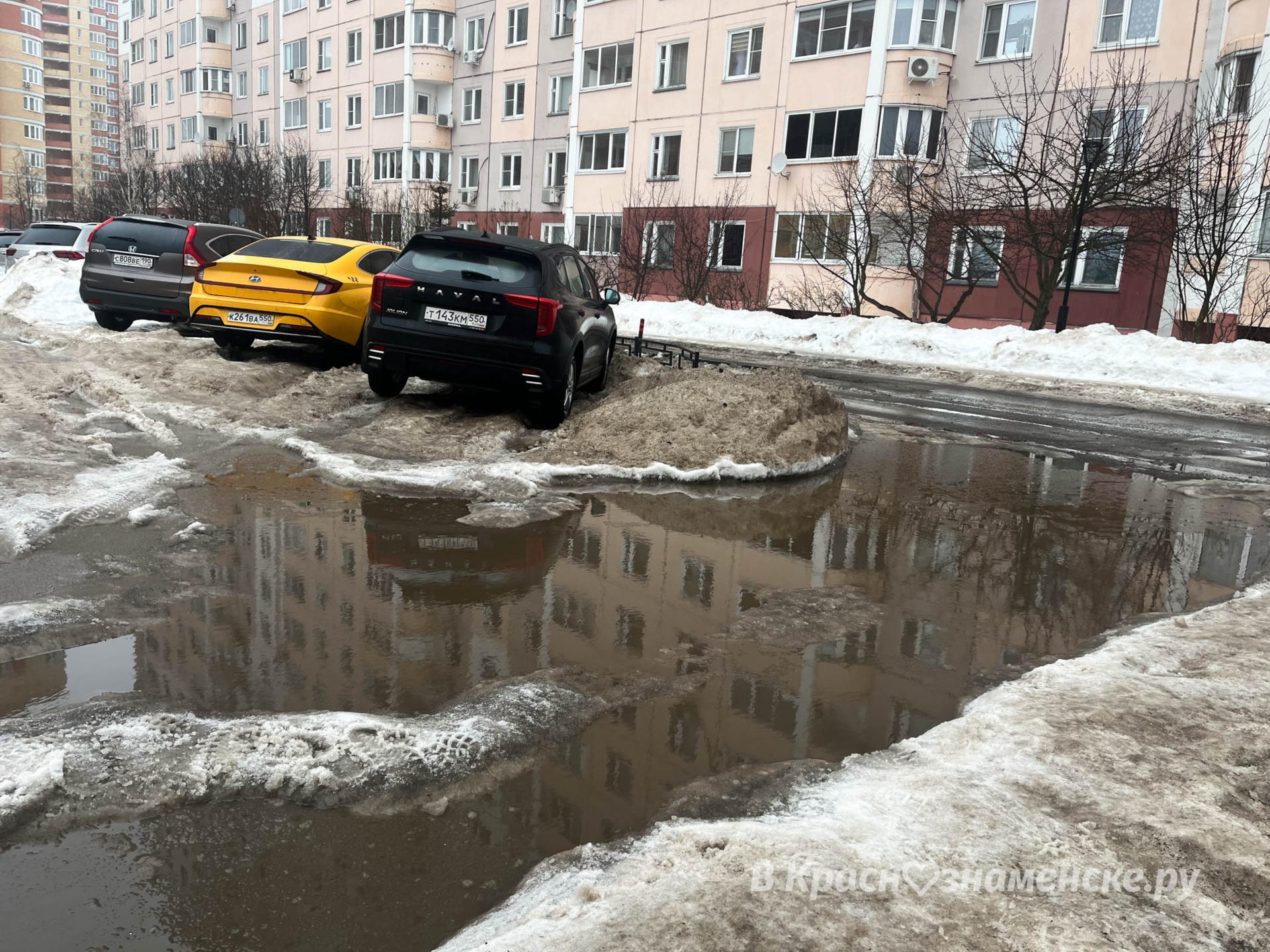 Всего лишь несколько дней теплой погоды и город плывёт, а лю