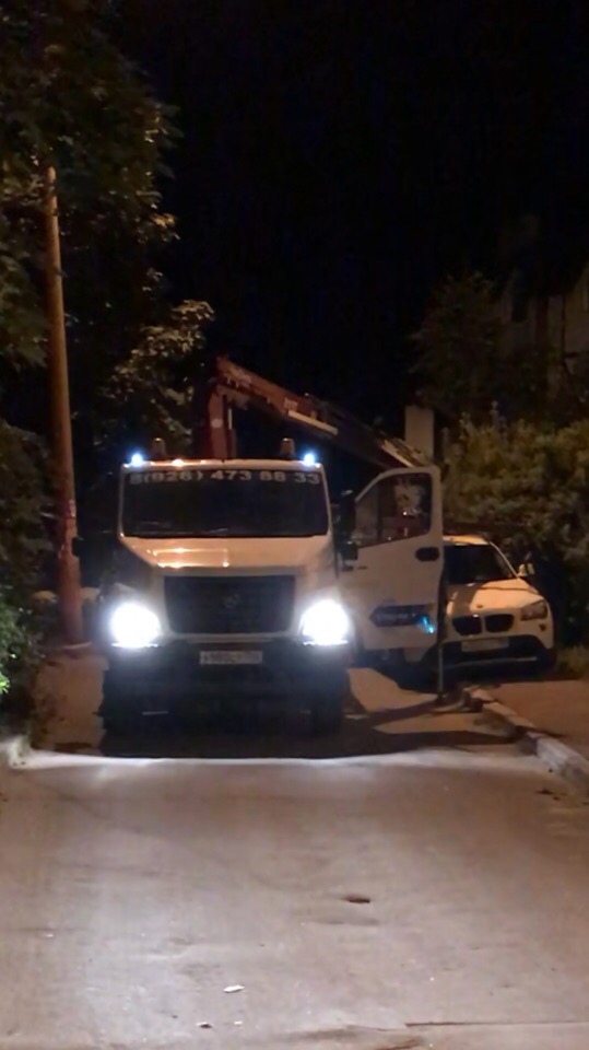 Внимание автомобилистам!  На перекрестке между ул. Автомобил