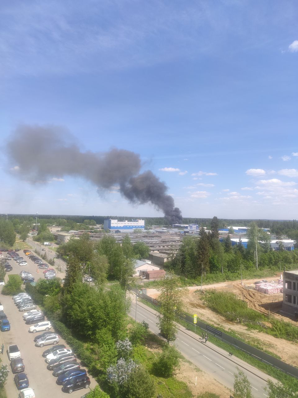 Что горит за хлебозаводом?