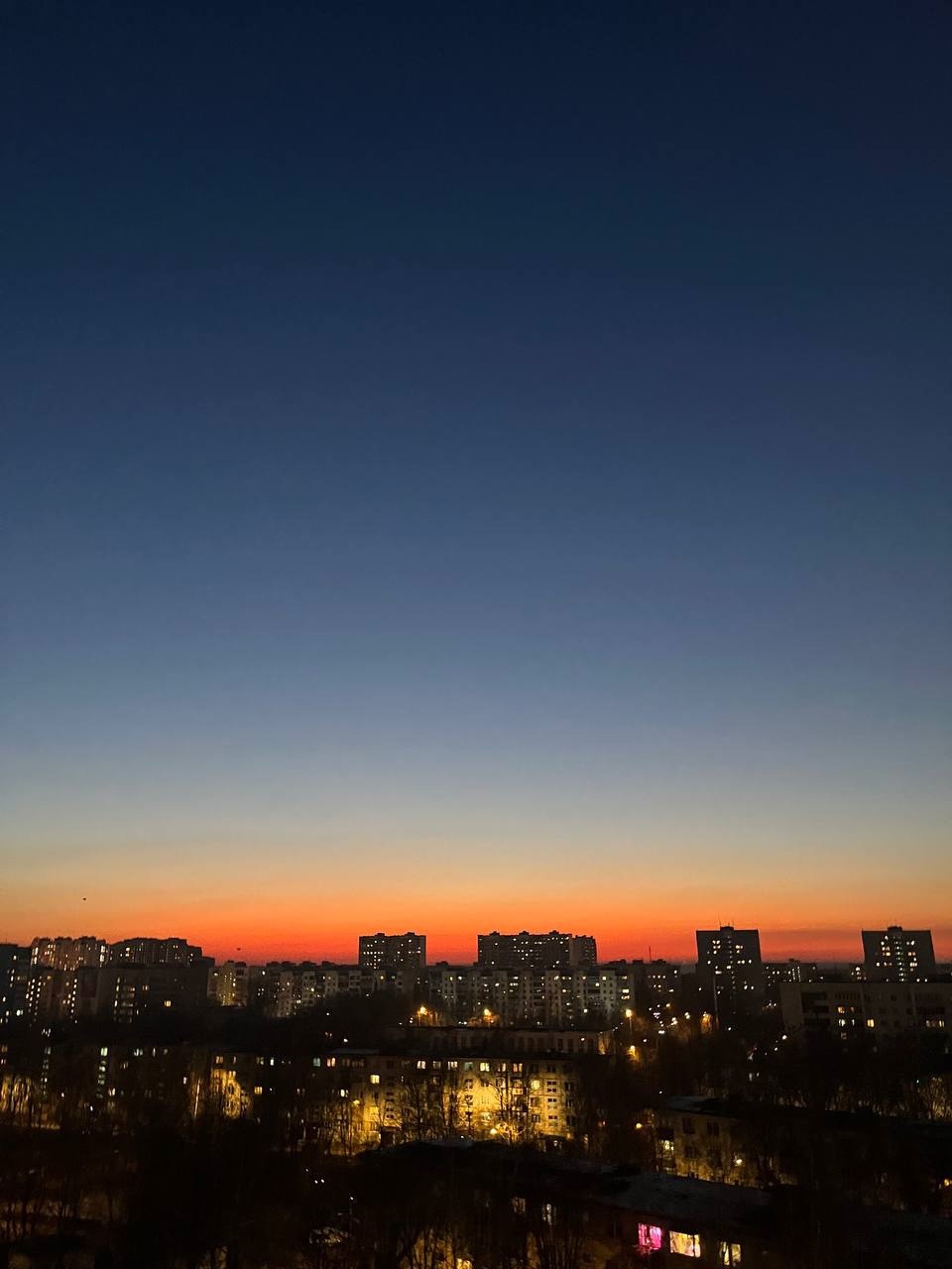 Вечереет