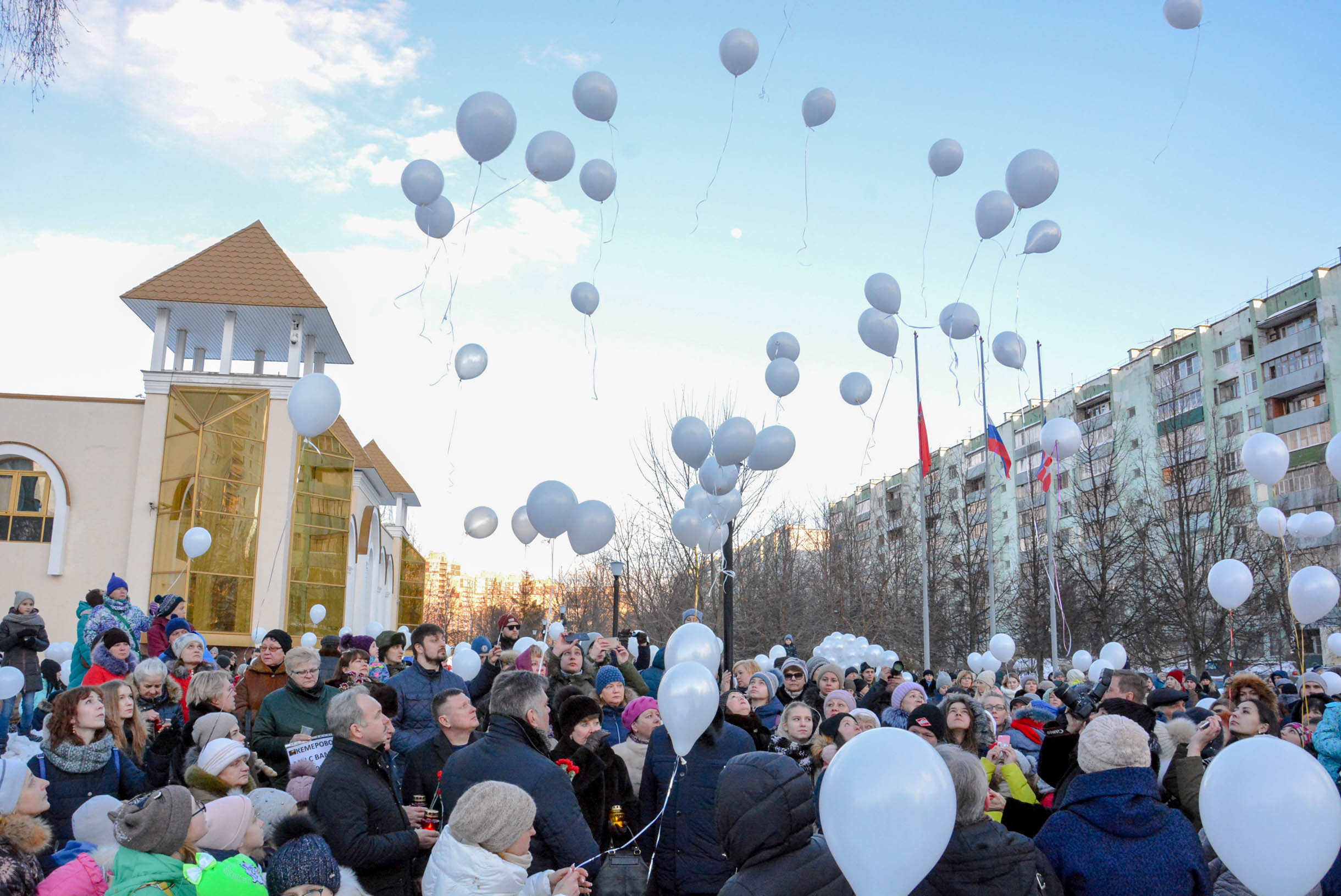 Фото пресс-секретаря Главы

и сектора информационной политики